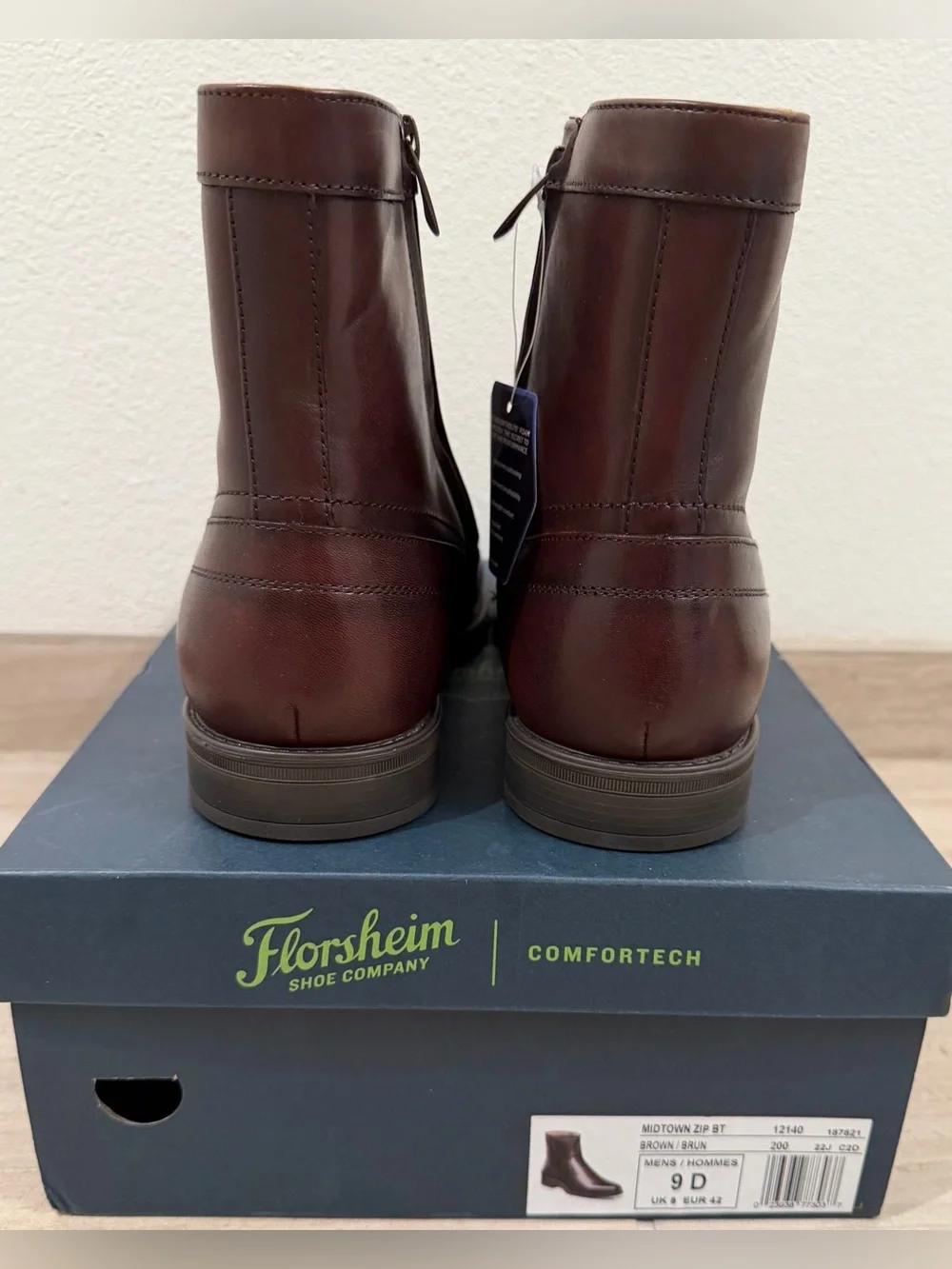 FLORSHEIM Men’s Midtown Plain Toe Zipper Boots ***NEW WITH TAGS!!***